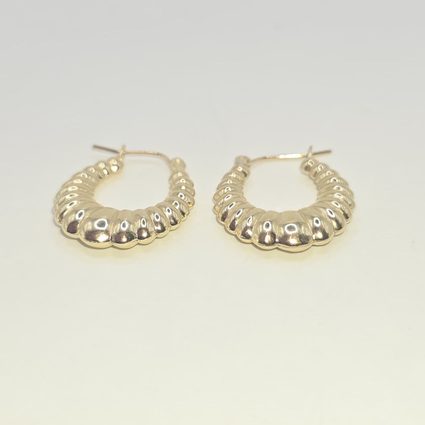 HOOP EARRING 10K