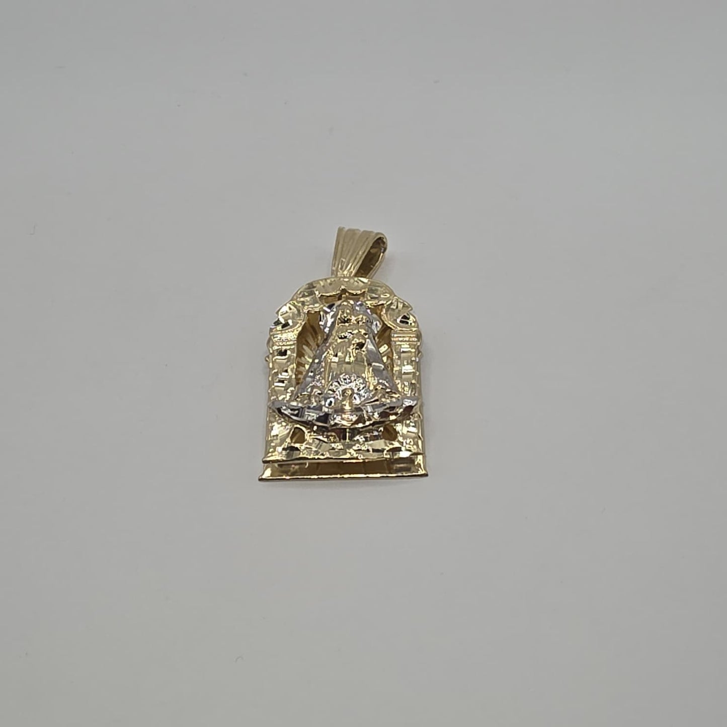 VIRGEN PENDANT 10K