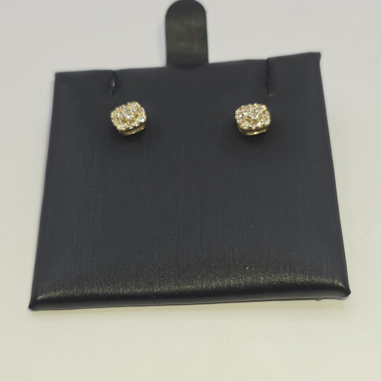 DIAMOND EARRING 10K