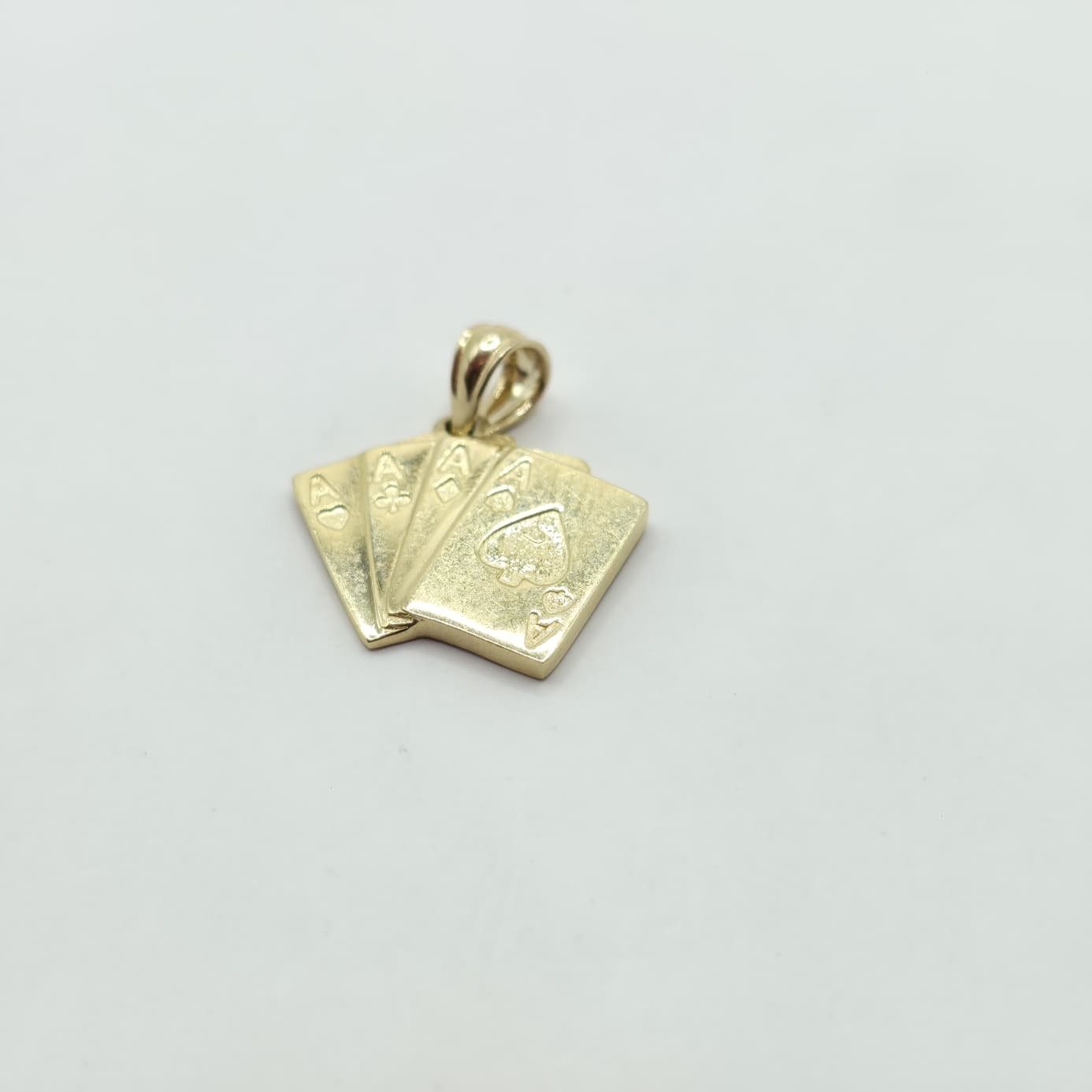 PENDANT 10K
