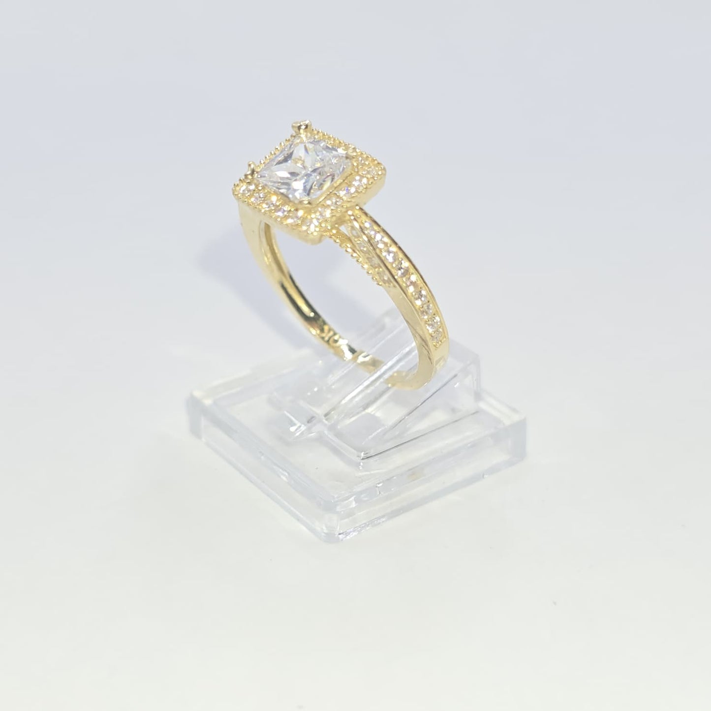 ENGAGEMENT RING 10K