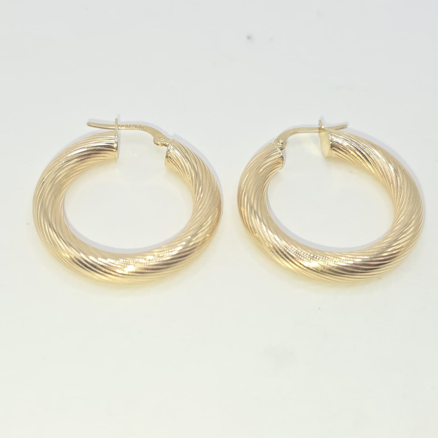HOOP EARRING 10K