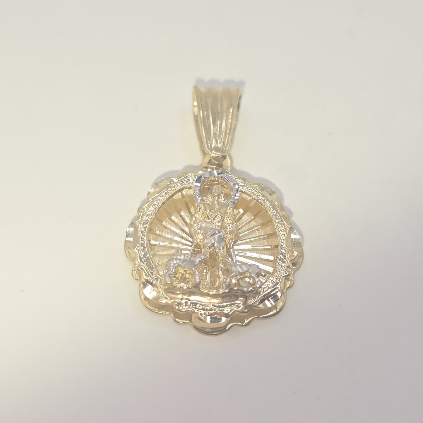 S LAZARO PENDANT 10K
