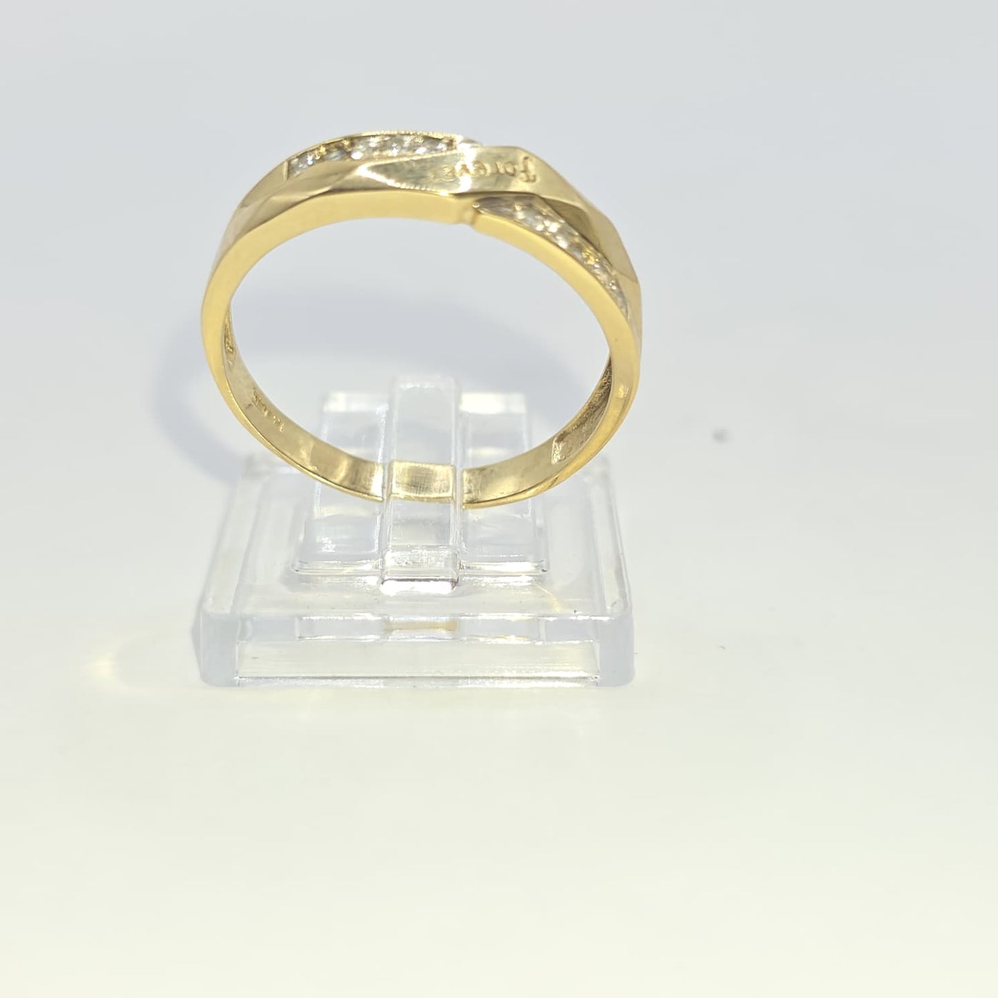 WEDDING BAND 10K