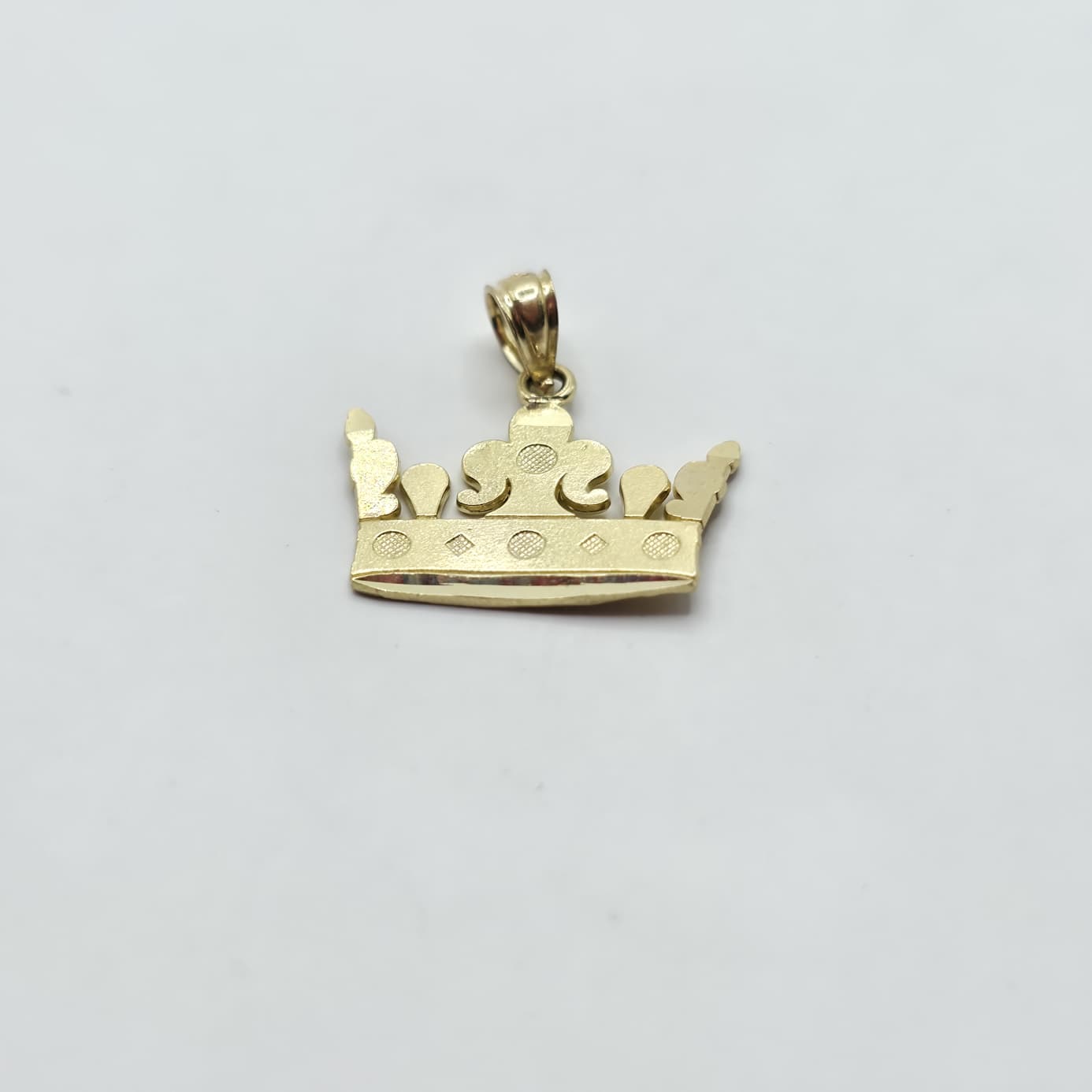 CROWN PENDANT 10K