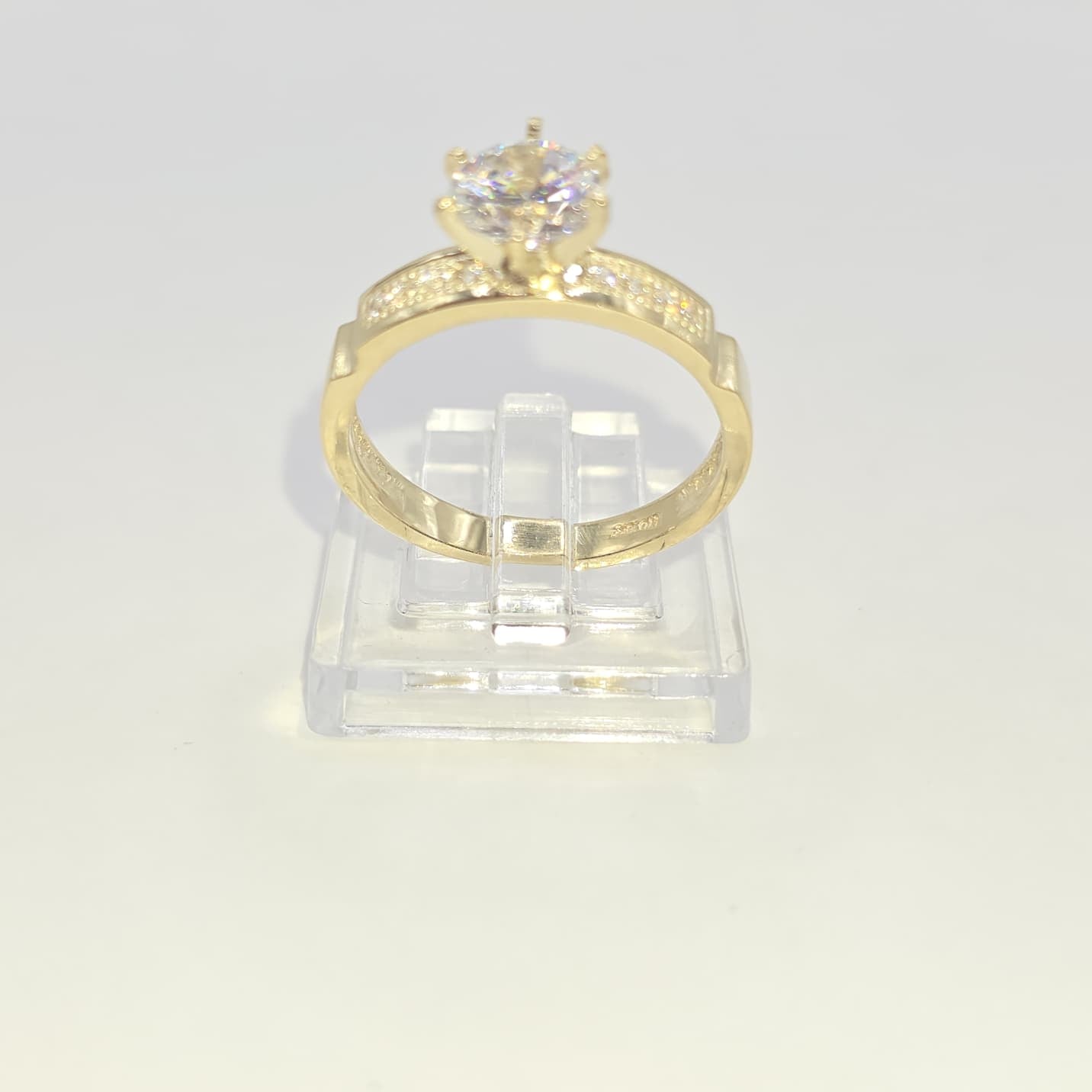 ENGAGEMENT RING 10K