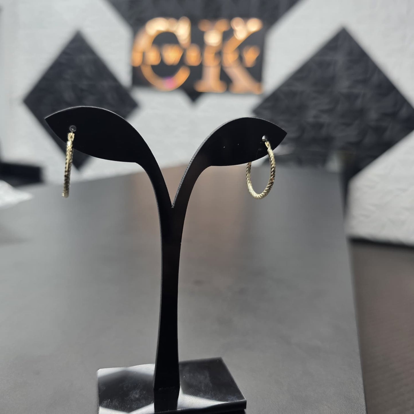 HOOP EARRING 10K