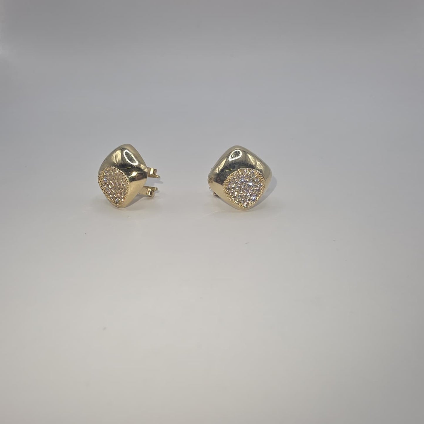 STUD EARRING 10K