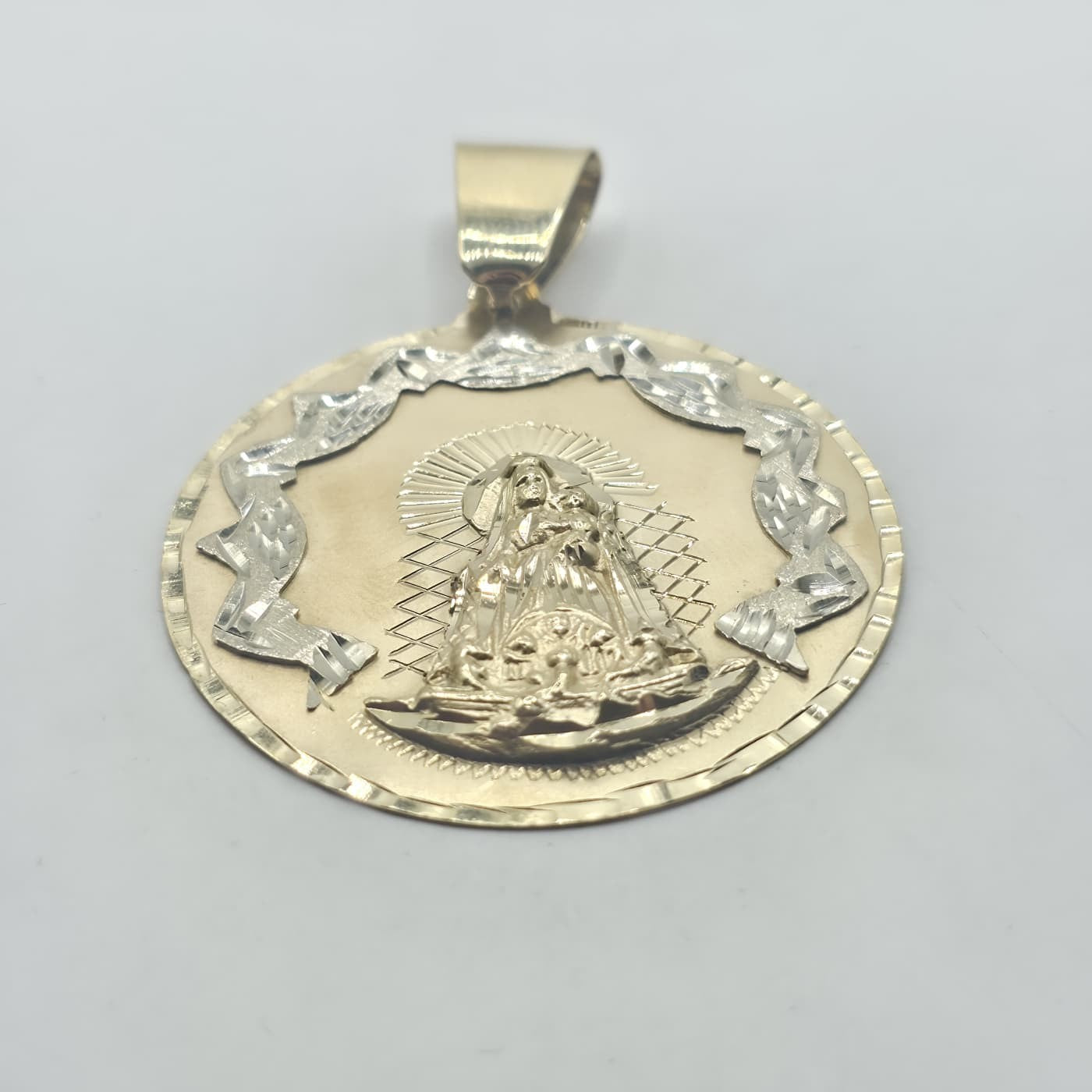 VIRGEN PENDANT 10K