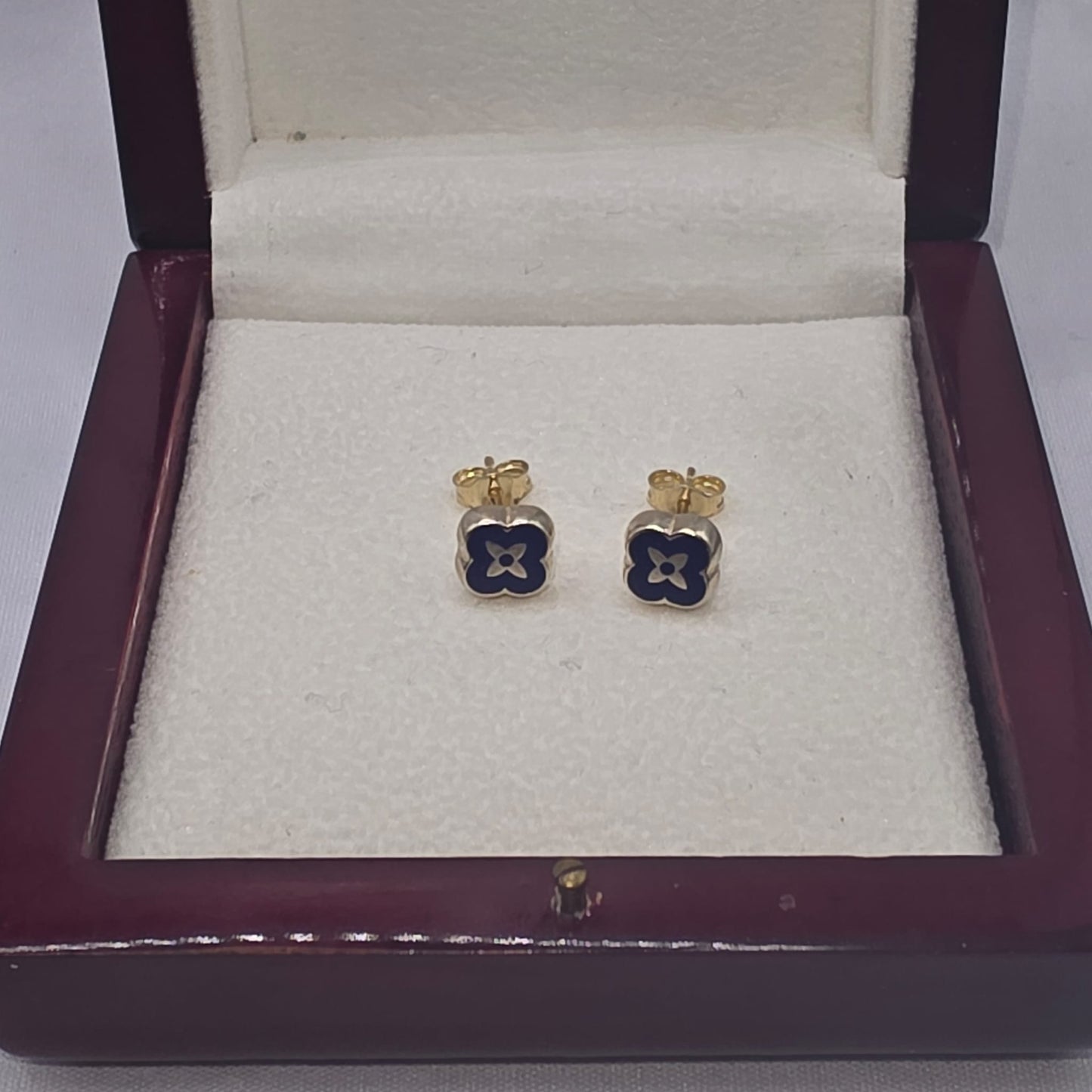 STUD EARRING 10