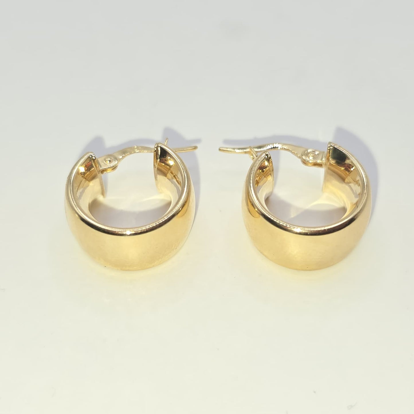 HOOP EARRING 10K