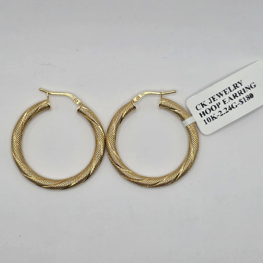 HOOP EARRING