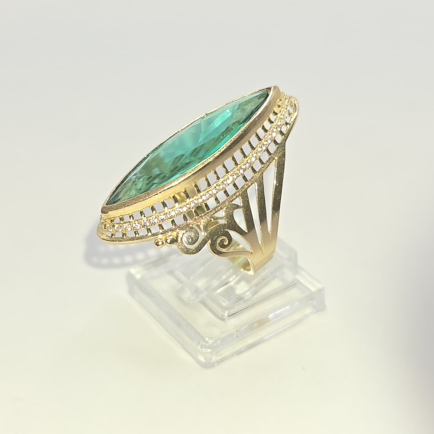 WOMAN RING 10K
