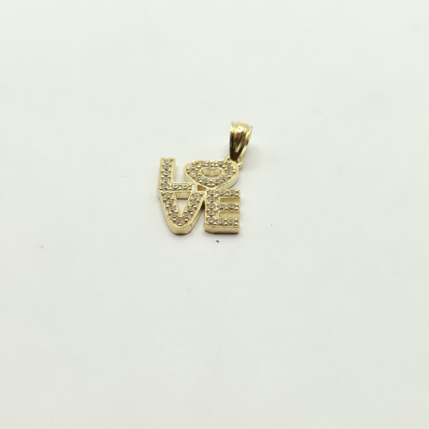 LOVE PENDANT 10K