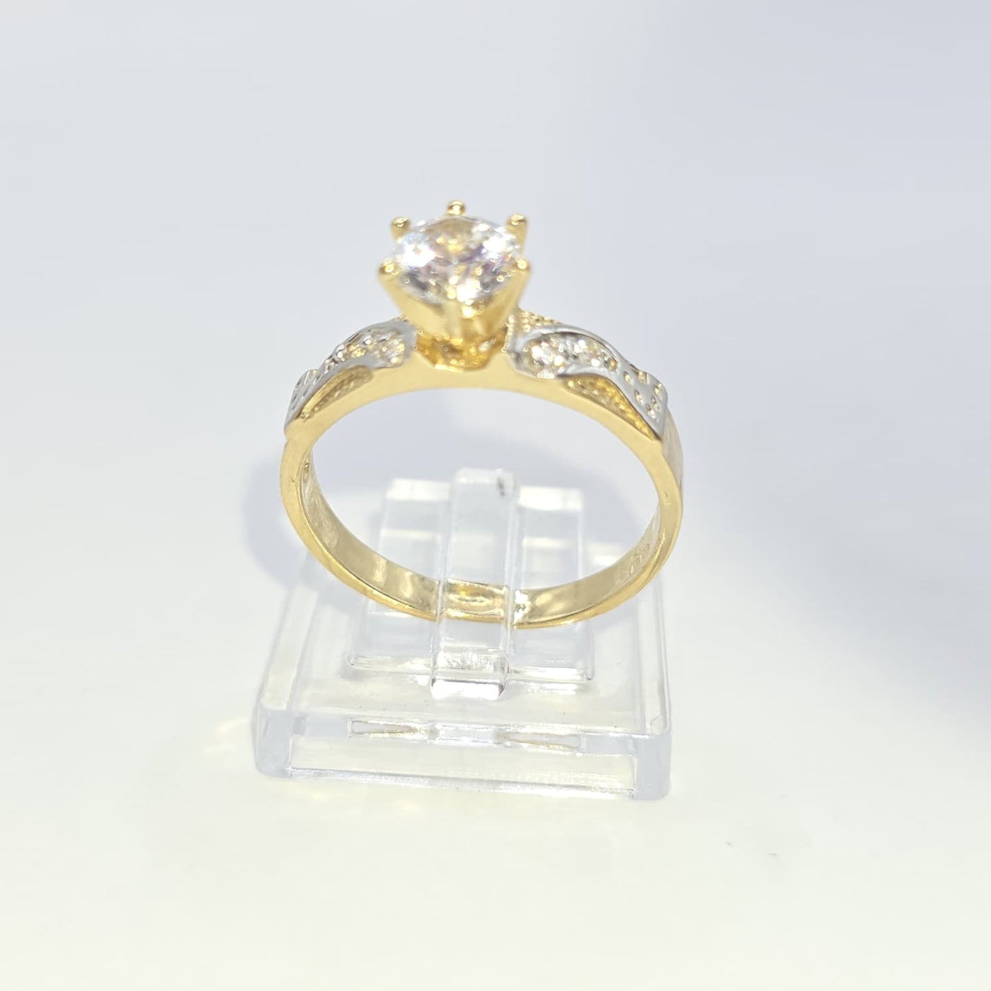 ENGAGEMENT RING 10K