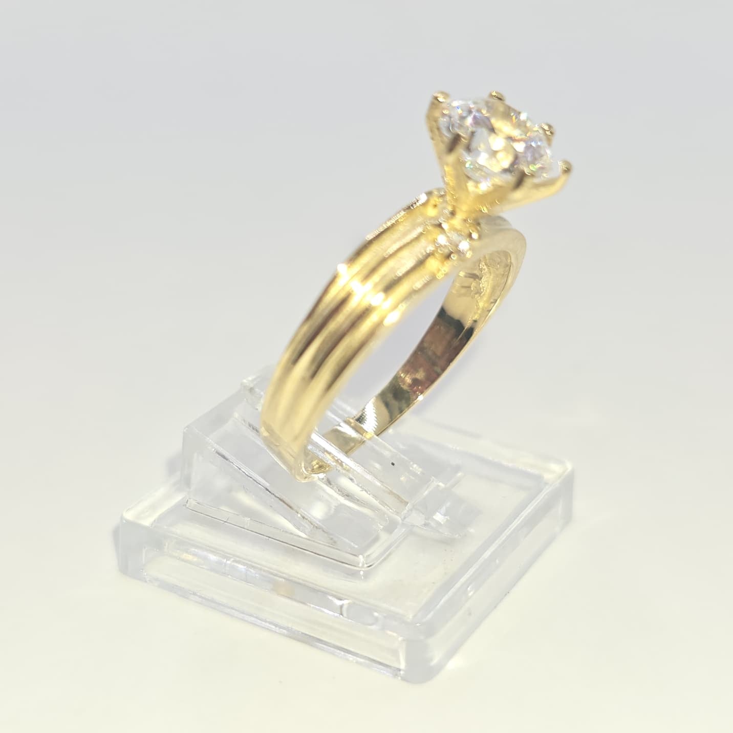 ENGAGEMENT RING 10K