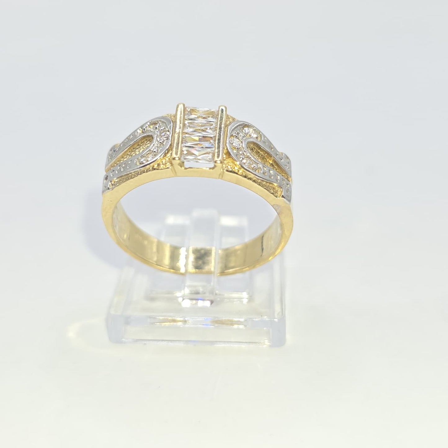 WEDDING BAND 10K