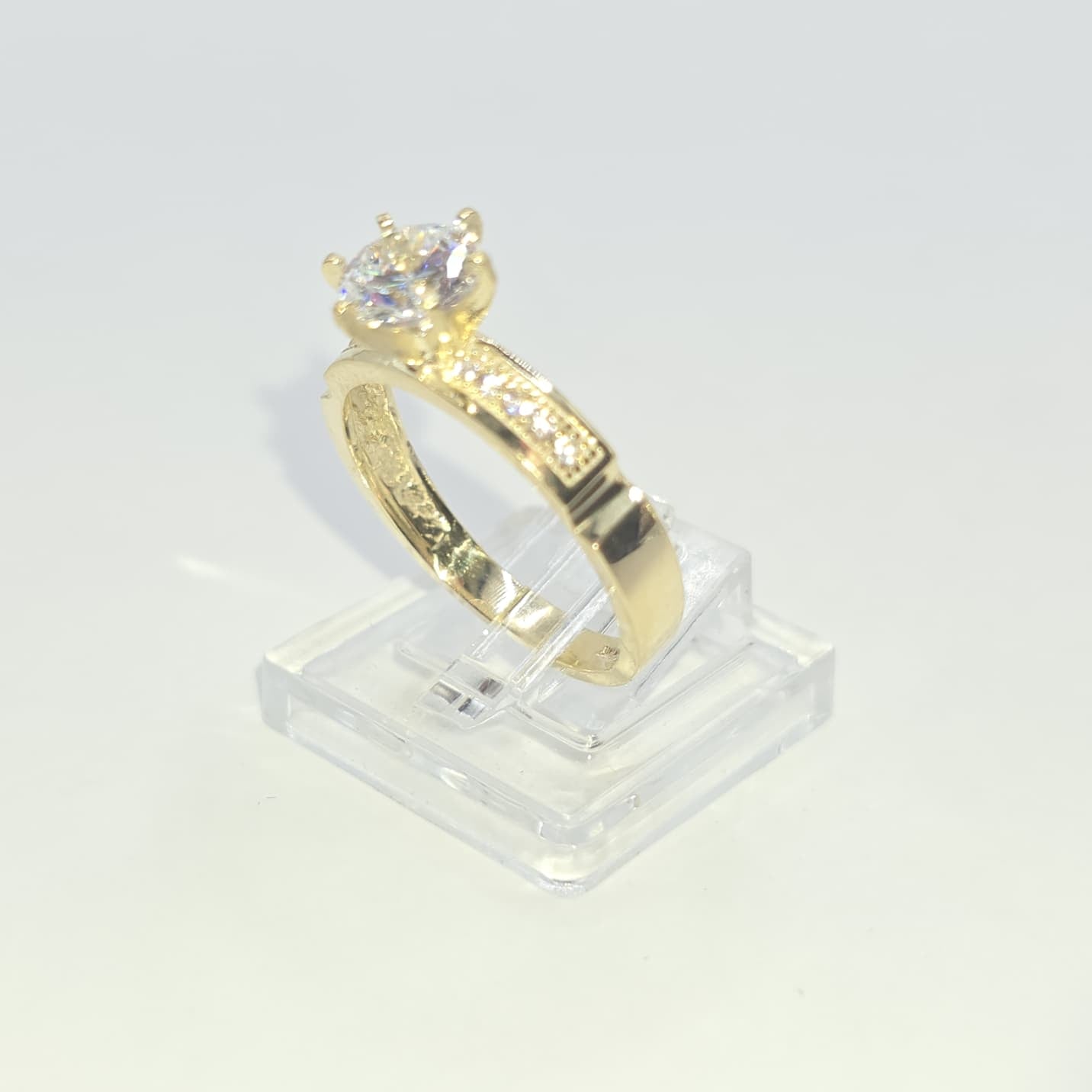ENGAGEMENT RING 10K
