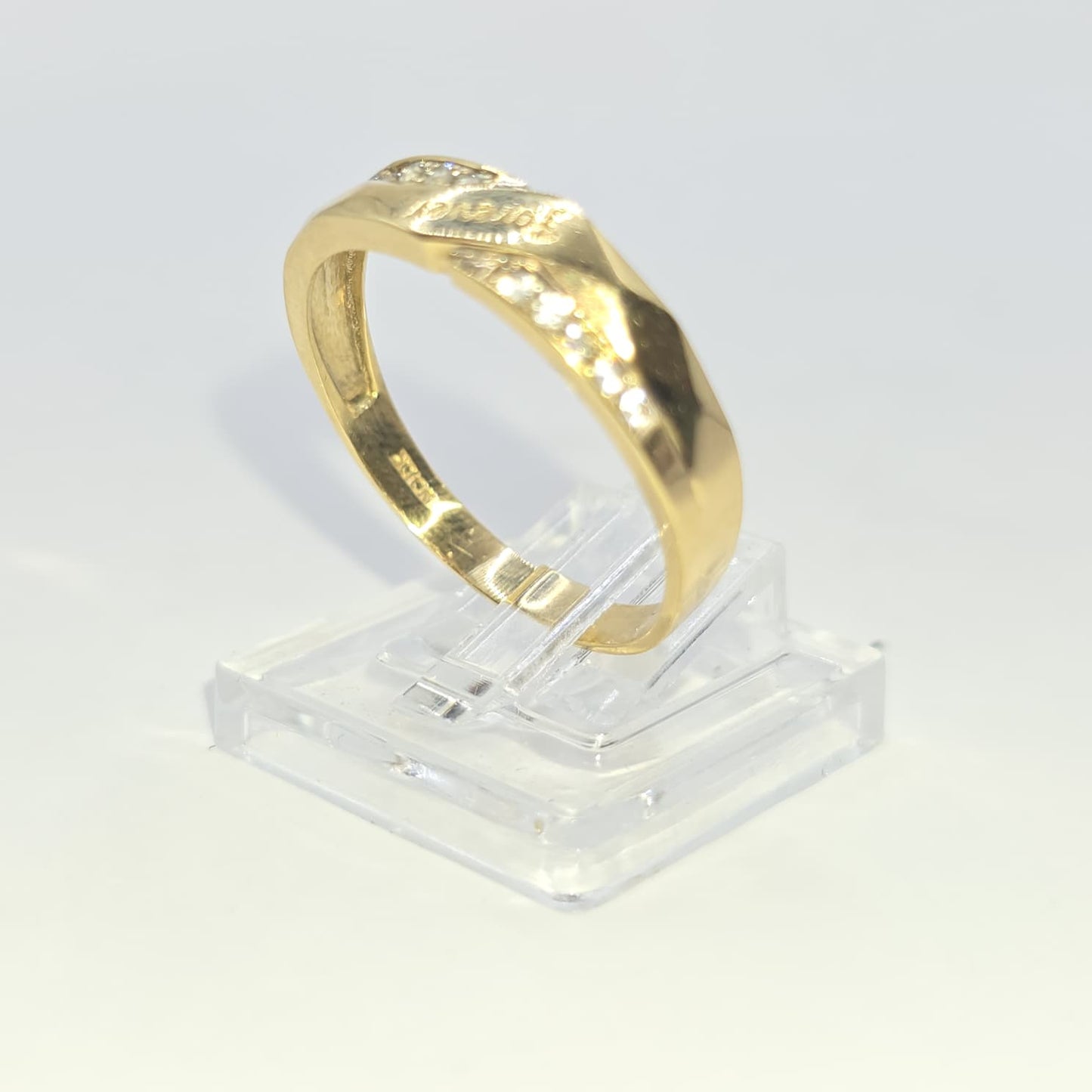 WEDDING BAND 10K