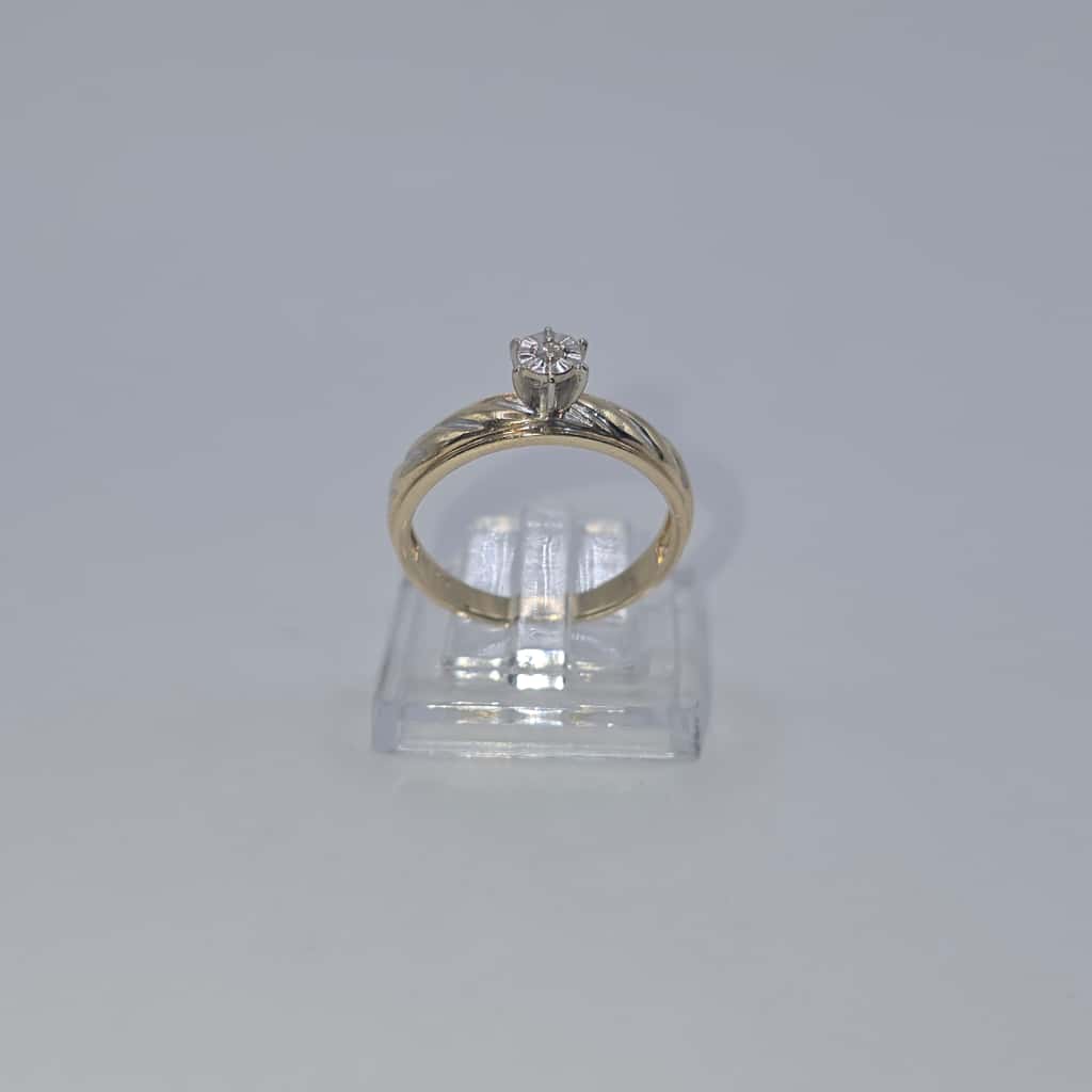 ENGAGEMENT RING 10K